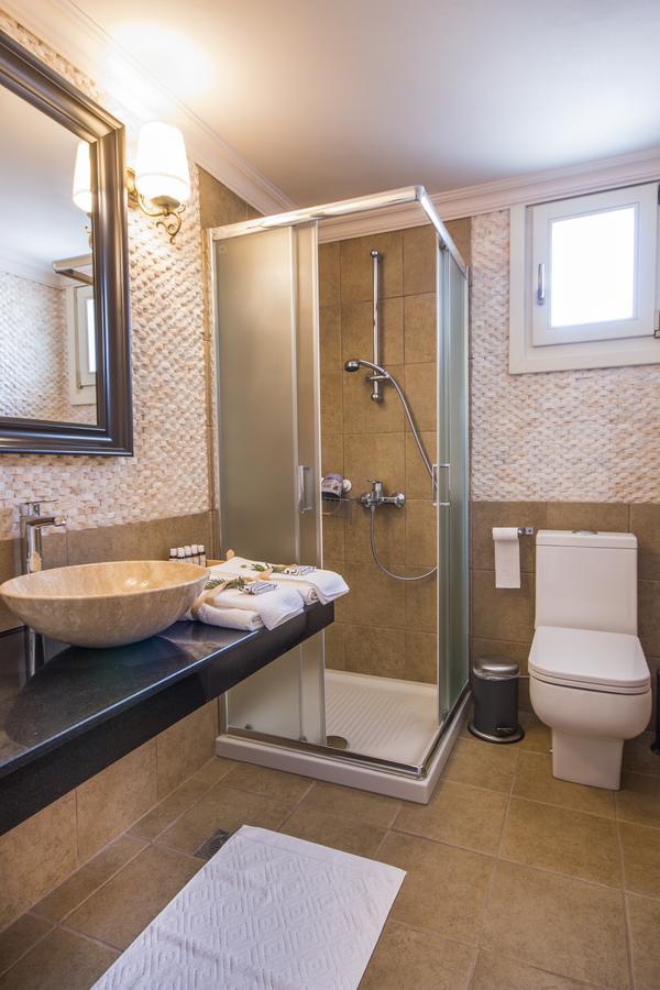 Symi Nautilus Luxury Suites Eksteriør billede